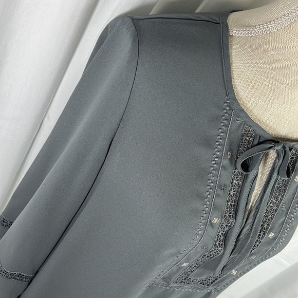 Soho M Grey Long Sleeve Blouse - Picture 6 of 14